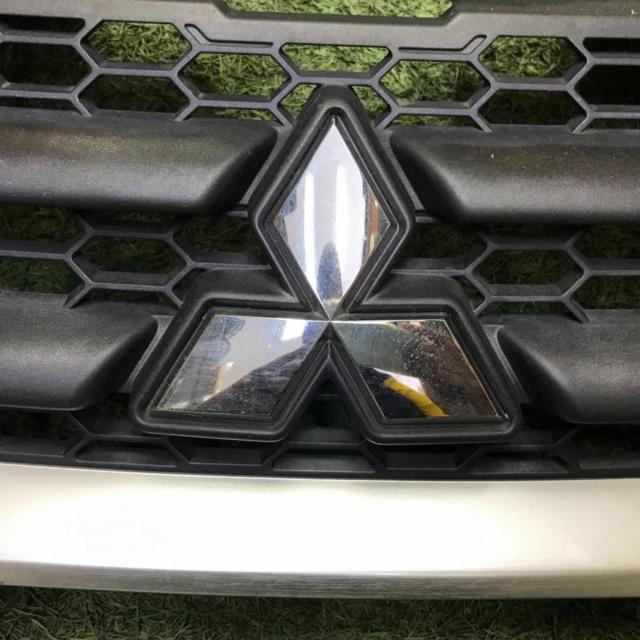 Mitsubishi genuine
CW5W/
Outlander
Previous term front grille
