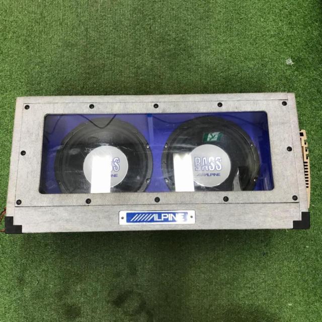 ALPINE
BOSS
BOX with woofer
+
BOOS
EL-102
Amplifier