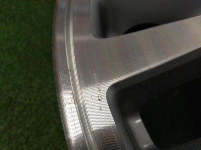 Toyota genuine
17 series Crown original aluminum wheel