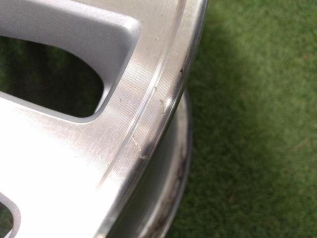 Toyota genuine
17 series Crown original aluminum wheel