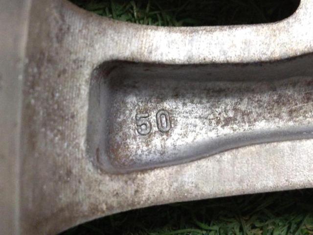 Toyota genuine
17 series Crown original aluminum wheel