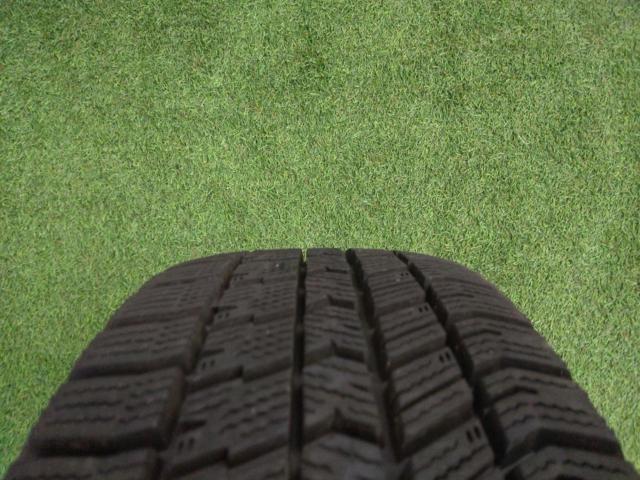 BLOWS 15インチアルミホイール + GOODYEAR ICENAVI7 175/65R15 2025年製造