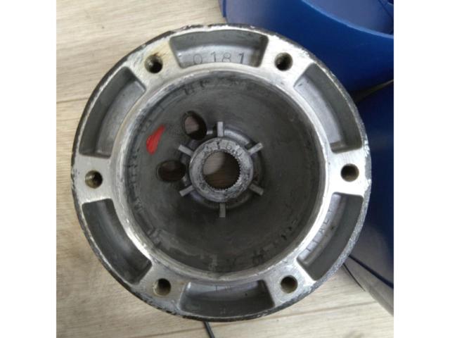  time thing 
NARDI
Cod.3750
Steering boss
Volkswagen Golf
Used in 1978