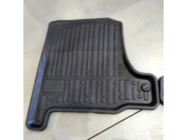 Honda
N-WGN
Genuine
Rubber floor mats
Front only