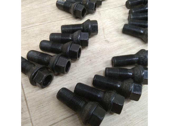 MINI / mini
Genuine
Wheel bolt
20-piece set
M14 × P1.25
Tapered seat / approx. 27mm underhead