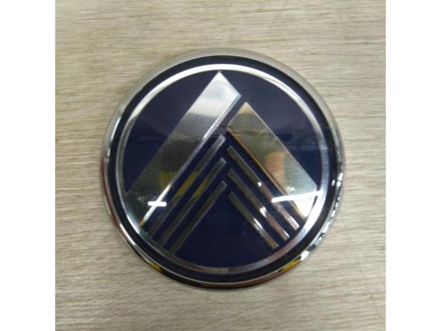  time thing 
Mazda
Eunos
NA / Roadster
Mascot
emblem
Only one