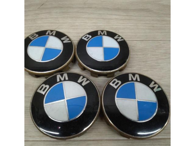 BMW
Genuine
Center cap
black
Approximately 69mm
4 pieces set