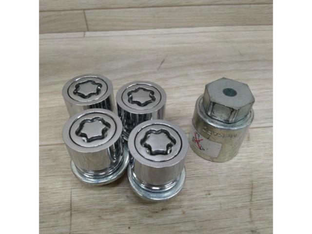 Toyota genuine
Made McGard
Wheel lock
For Taira-za nut
M12 × P1.5