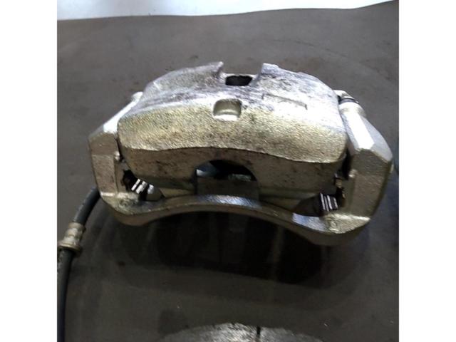 Toyota
30 series
Alphard
2.5L
2WD
Genuine
Front brake caliper
+
Brake rotor