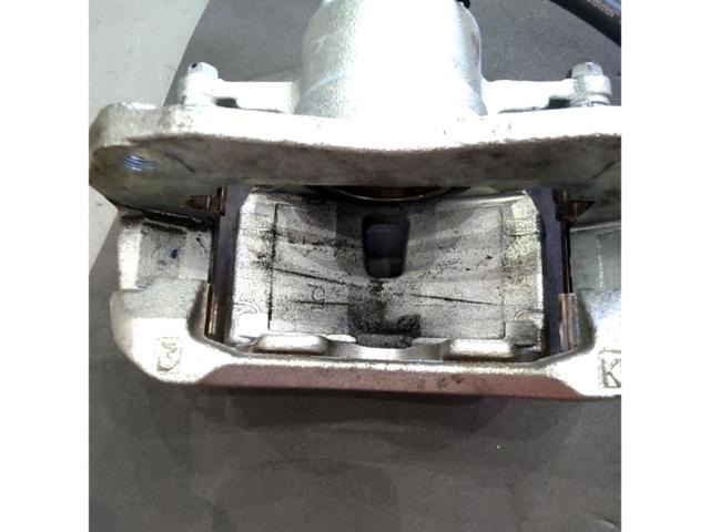 Toyota
30 series
Alphard
2.5L
2WD
Genuine
Front brake caliper
+
Brake rotor