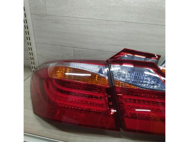 LEXUS/レクサス  LS460 / LS600h 中期 純正 テールレンズ 1台分