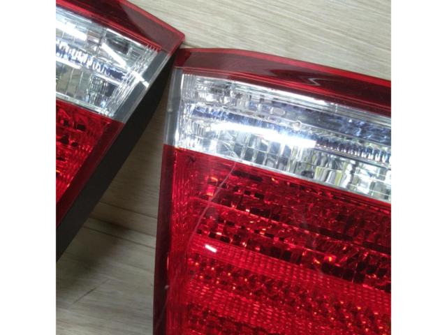 LEXUS/レクサス LS460/600h 前期 純正テールレンズ インナー側 左右セット