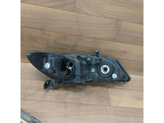 ホンダ  RB3/RB4 オデッセイ 純正HIDヘッドライト 左右セット
