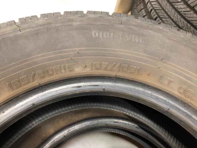 DUNLOP
ENASAVE
VAN01
Two