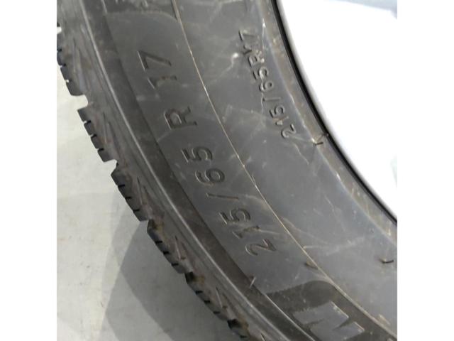 Audi Q3
5 arm
Secare Design
Original wheel
+
MICHELIN
X-ICE
SNOW