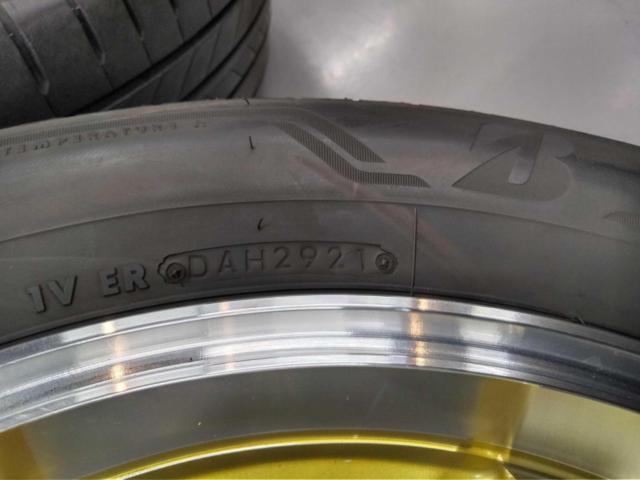 BUAN KB Racing 17 + BRIDGESTONE ALENZA 001