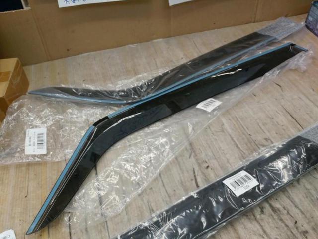 メーカー不明 サイドバイザー
