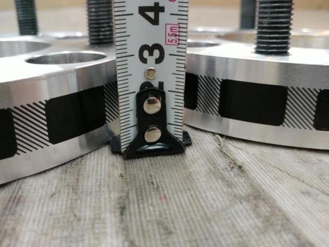 [Wakeari] KICS
Wide tread spacer