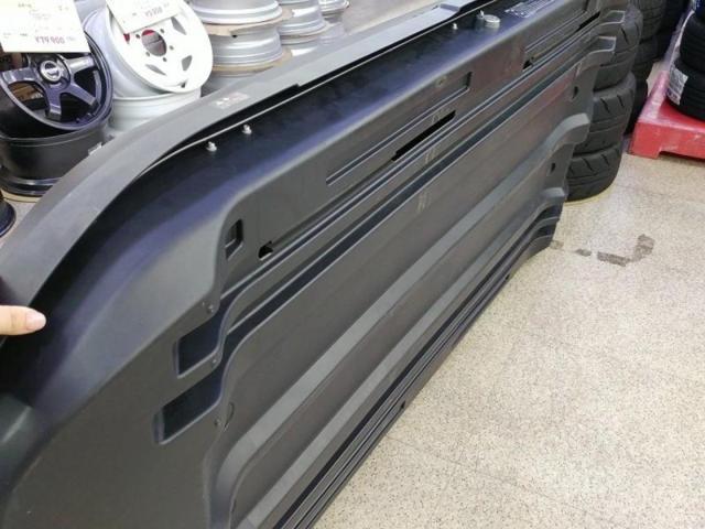 INNO/RV-INNOBRQ33
Hinault roof box 33