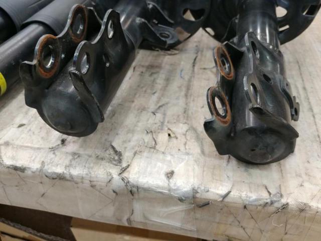 【トヨタ純正】サスキット(48520-47160)