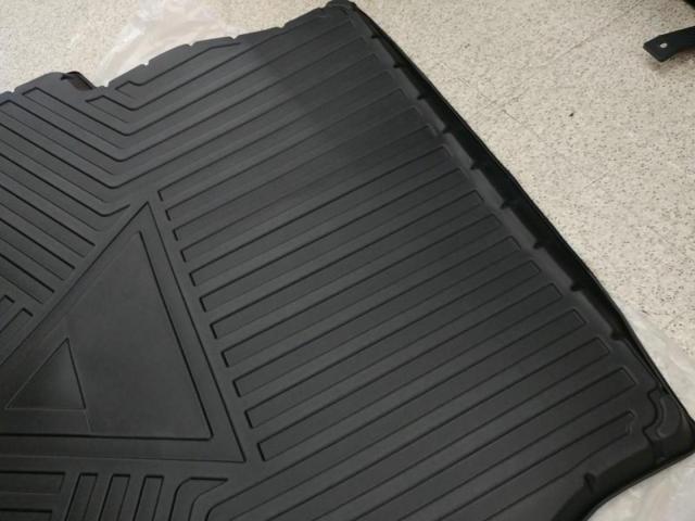メーカー不明 ラゲッジマット