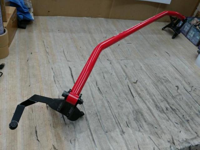 ROSSO MODELLO ストラットタワーバー