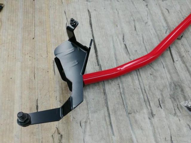 ROSSO MODELLO ストラットタワーバー