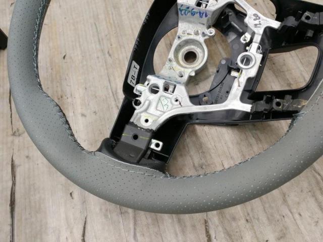 【トヨタ純正】レザーステアリング