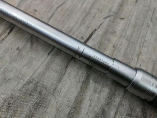 【WG】STRAIGHT 1/2(12.7mm)トルクレンチ プリセット式