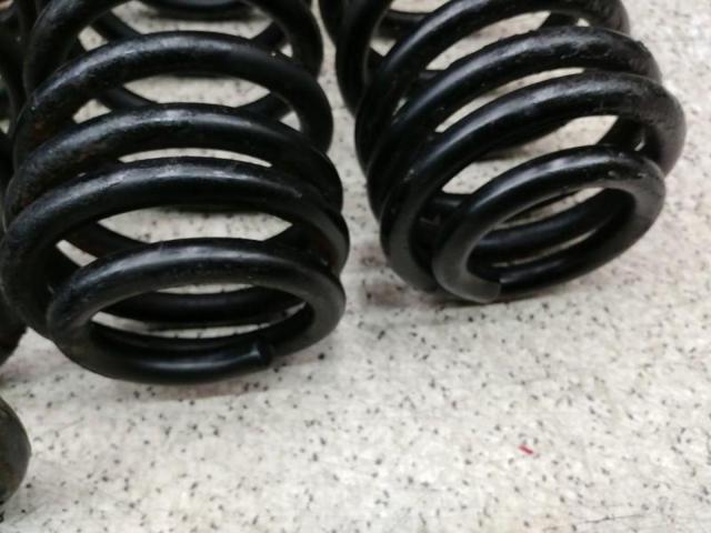 RS-R
Down suspension