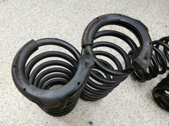 RS-R
Down suspension