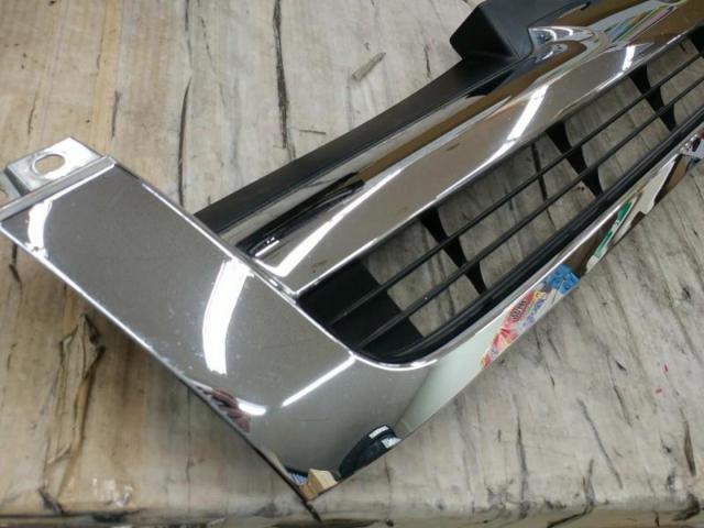 トヨタ純正 フロントグリル
