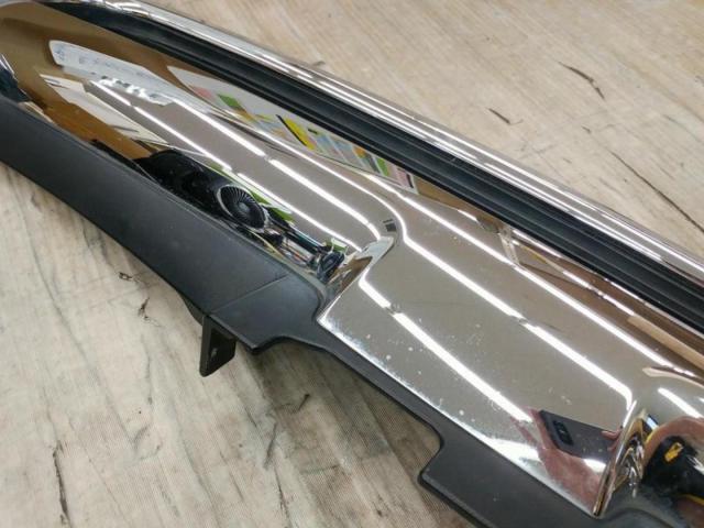 トヨタ純正 フロントグリル