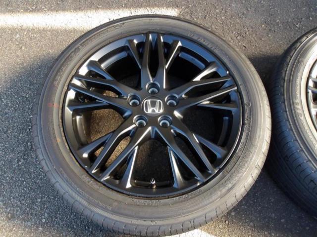 5 Honda Genuine RC5
Odyssey
Absolute
EX Genuine + YOKOHAMA
ADVAN
dB
V-551V