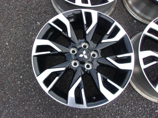 Genuine Mitsubishi parts
Outlander original wheel