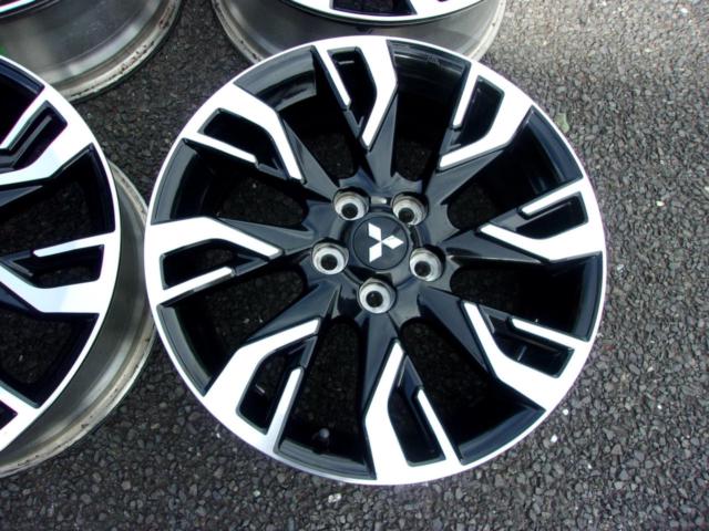 Genuine Mitsubishi parts
Outlander original wheel