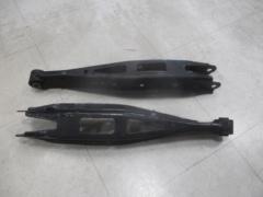 スバル純正 86/BRZ ZN6/ZC6 純正 リア ロアアーム