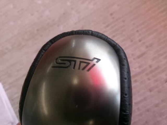 Subaru Genuine STI
Shift knob
SG117FG000 for AT
M10
P1.25]