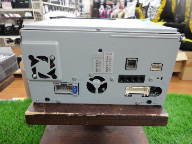 Panasonic CN-RA05WD 4×4フルセグ/CD/DVD/SD/Bluetooth/MP3/WMA 2018年製