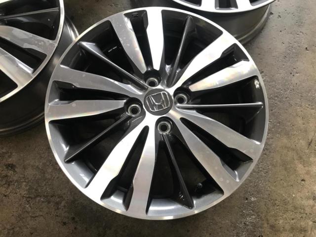 ホンダ (HONDA) GKフィット RS 純正ホイール