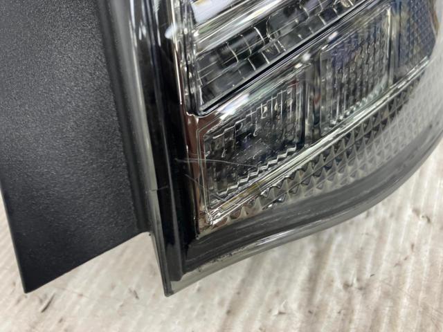 【ワケアリ】メーカー不明 LEDテール  130系マークX (前期)