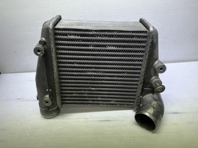 日産 (NISSAN) ER34スカイライン 純正インタークーラー