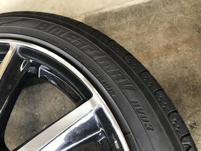 BIGWAY B-WIN VENOZA9 + YOKOHAMA BluEarth-RV RV03 215/45R18 93W