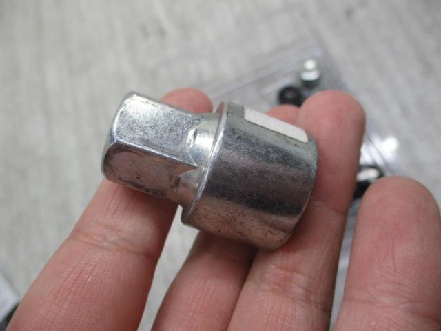 BBS
Made McGARD
Wheel lock bolt
Installation Kit
