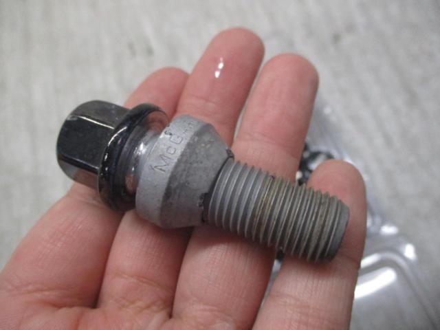 BBS
Made McGARD
Wheel lock bolt
Installation Kit