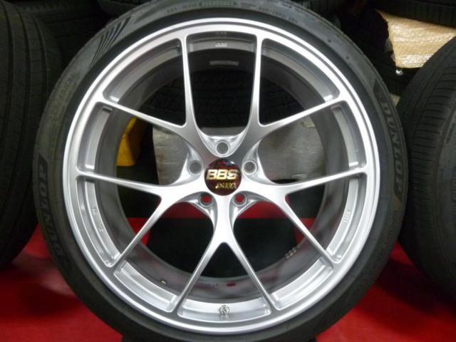 AZSH36W/37W
Crown Sport size!!
BBS
RI-D
(RI091)
+
DUNLOP
SPORT
MAXX
LUX