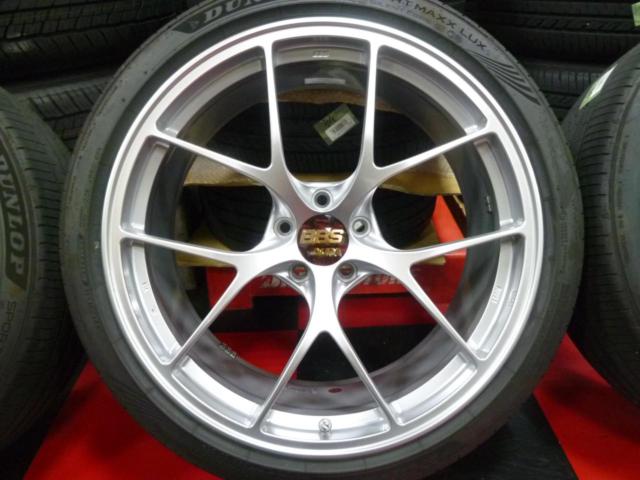 AZSH36W/37W
Crown Sport size!!
BBS
RI-D
(RI091)
+
DUNLOP
SPORT
MAXX
LUX