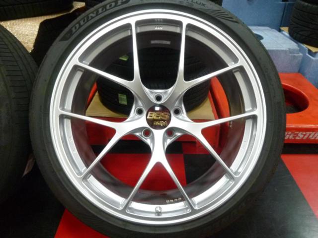 AZSH36W/37W
Crown Sport size!!
BBS
RI-D
(RI091)
+
DUNLOP
SPORT
MAXX
LUX