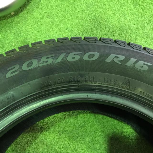 PIRELLI ICE ZERO ASIMMETRICO 205/60R16 2022年製 4本セット