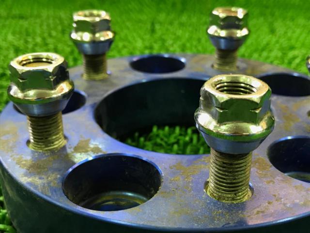 【ワケアリ現状販売】メーカー不明 ワイドトレッドスペーサー 26mm 114.3-5H